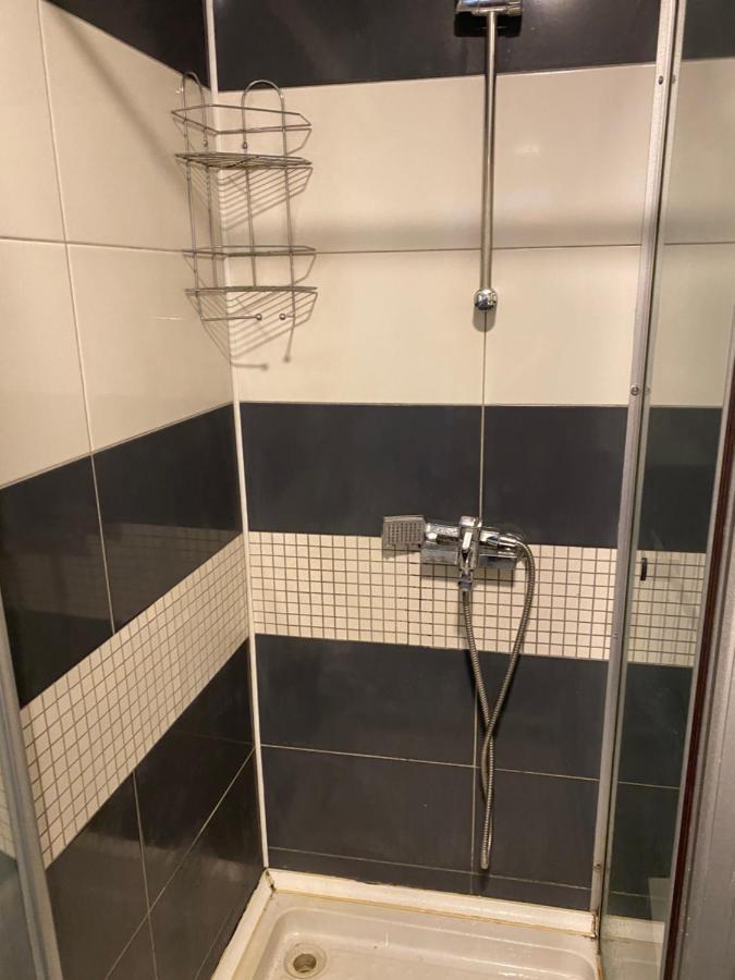 Hostel Matteo Prishtinë Ngoại thất bức ảnh