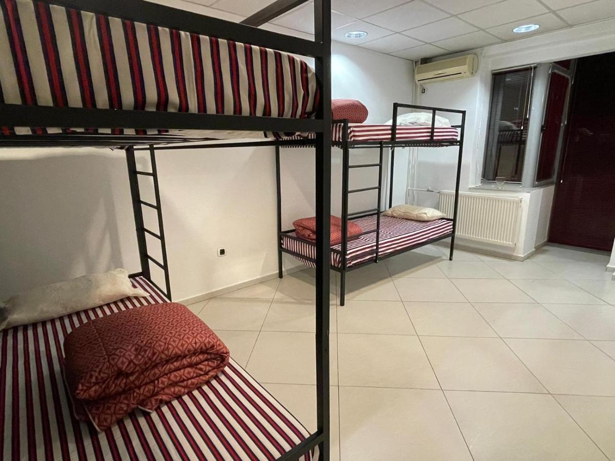 Hostel Matteo Prishtinë Ngoại thất bức ảnh